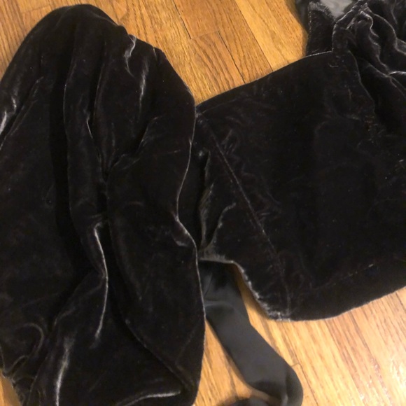 NEW Marie Velvet Open Back Cropped Top - Picture 4 of 4